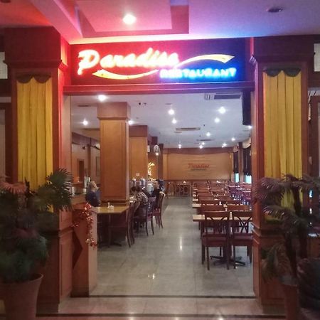 Hotel Utama Batam Exterior photo