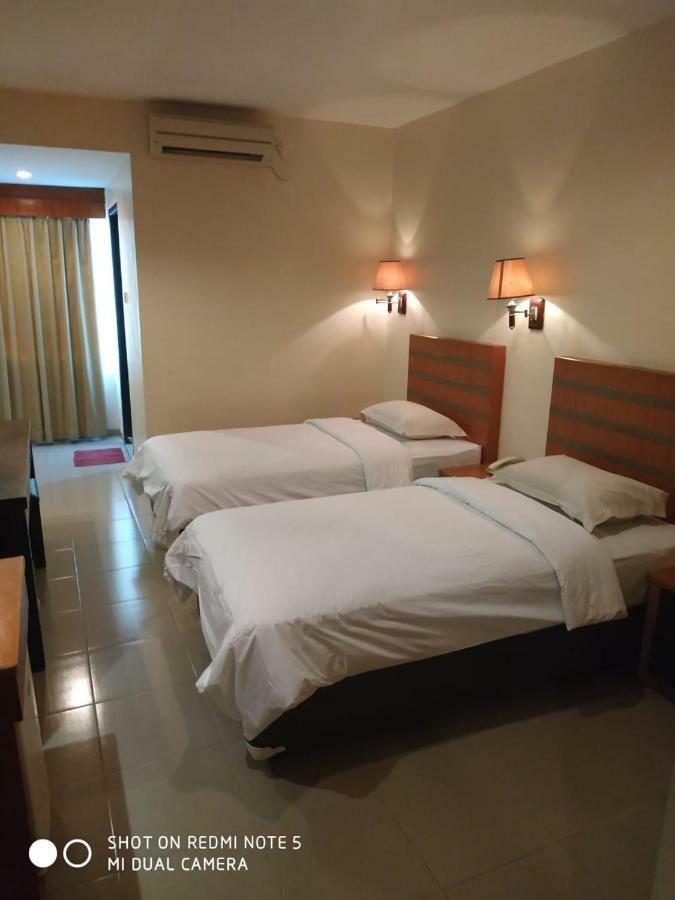 Hotel Utama Batam Room photo